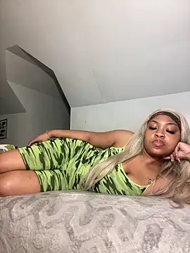 Snapshot of AUNYXXX chatting on 02-14-25, 04:58 AUNYXXX online show from 02-14-25, 04:58