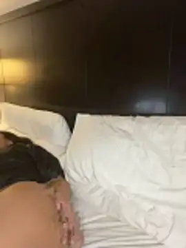 AUNYXXX online show from 04-26-26, 12:52