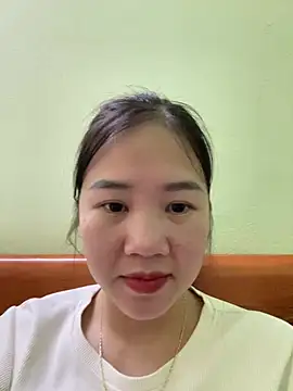 Snapshot of Baby-sexy96 chatting on 02-28-25, 05:15 Baby-sexy96 online show from 02-28-25, 05:15