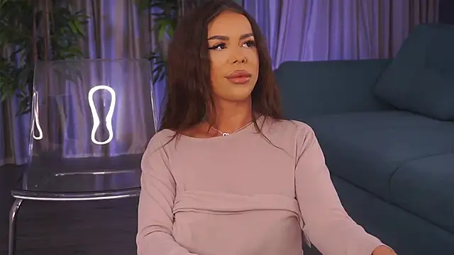 Snapshot of MissKiarra chatting on 01-12-25, 05:13 MissKiarra online show from 01-12-25, 05:13