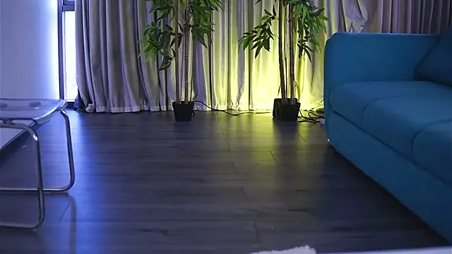 Snapshot of MissKiarra chatting on 03-08-25, 05:28 MissKiarra online show from 03-08-25, 05:28