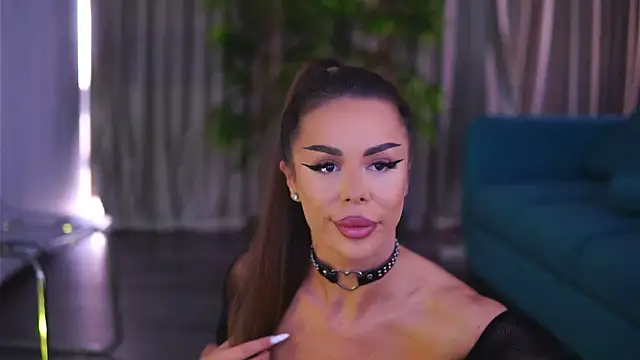 Snapshot of MissKiarra chatting on 03-09-25, 08:51 MissKiarra online show from 03-09-25, 08:51