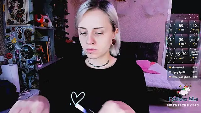 NaniMoore online show from 11-23-25, 08:19