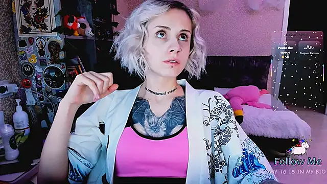 NaniMoore online show from 11-27-25, 08:11