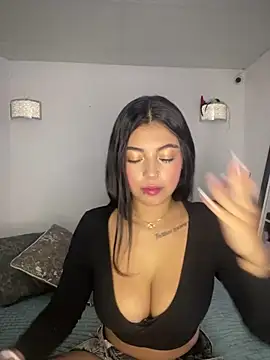 Snapshot of Dulce-diosa chatting on 01-07-25, 06:24 Dulce-diosa online show from 01-07-25, 06:24