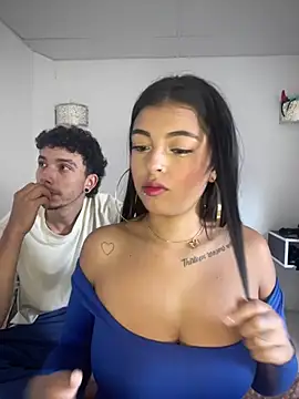 Snapshot of Dulce-diosa chatting on 01-22-25, 09:43 Dulce-diosa online show from 01-22-25, 09:43