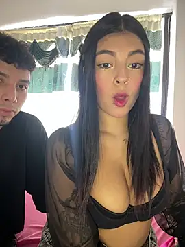 Snapshot of Dulce-diosa chatting on 03-03-25, 07:06 Dulce-diosa online show from 03-03-25, 07:06