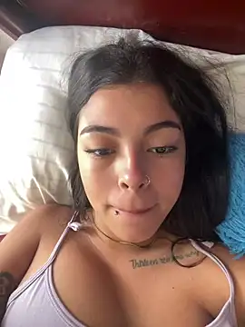 Snapshot of Dulce-diosa chatting on 03-18-25, 03:10 Dulce-diosa online show from 03-18-25, 03:10