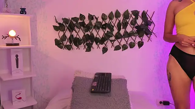 Snapshot of Eva_ritz chatting on 02-06-26, 09:18 Eva ritz online show from 02-06-26, 09:18