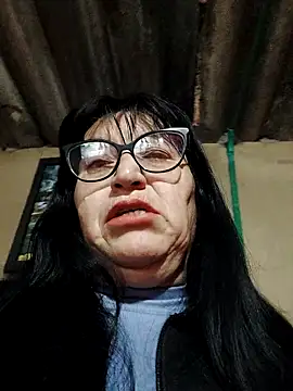 Snapshot of clarita_01 chatting on 10-09-25, 10:57 clarita 01 online show from 10-09-25, 10:57