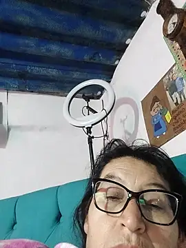 clarita 01 online show from 04-23-26, 12:29