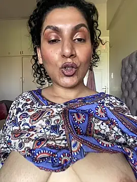 Indianbutter11 online show from 12-27-24, 08:35
