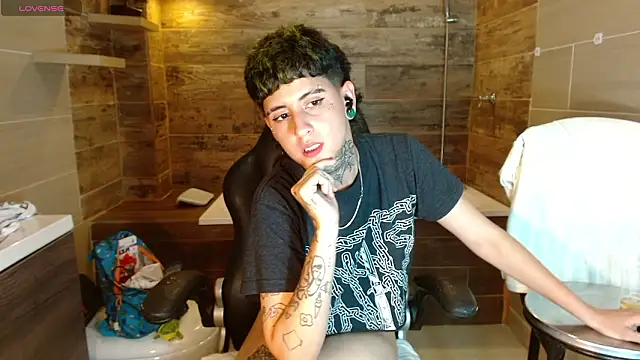 Ethan lennox online show from 03-05-26, 06:59