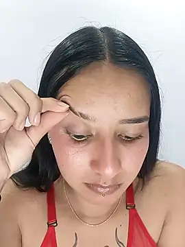 Snapshot of _vaness chatting on 12-26-24, 04:32 vaness online show from 12-26-24, 04:32