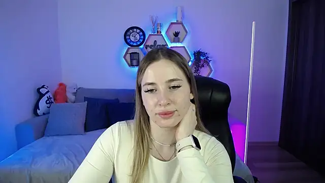 SabrinViolet online show from 03-30-26, 08:04