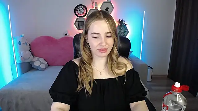 SabrinViolet online show from 05-23-26, 08:07