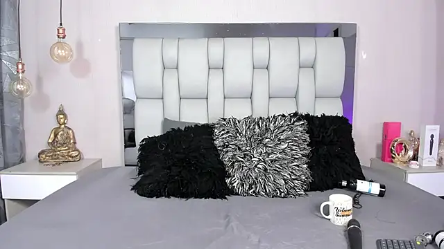 SusanBenett online show from 07-18-26, 08:45
