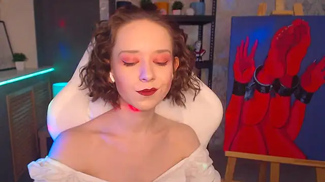 Snapshot of FascinatingEyess chatting on 12-22-24, 06:48 FascinatingEyess online show from 12-22-24, 06:48