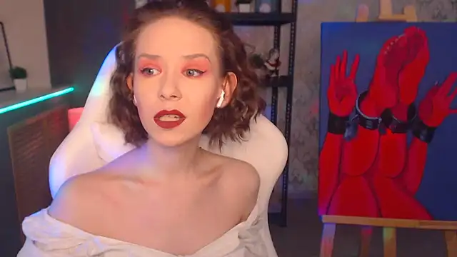 Snapshot of FascinatingEyess chatting on 01-01-25, 06:16 FascinatingEyess online show from 01-01-25, 06:16