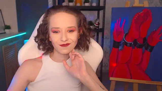 Snapshot of FascinatingEyess chatting on 01-02-25, 09:39 FascinatingEyess online show from 01-02-25, 09:39