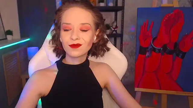 Snapshot of FascinatingEyess chatting on 01-14-25, 08:04 FascinatingEyess online show from 01-14-25, 08:04