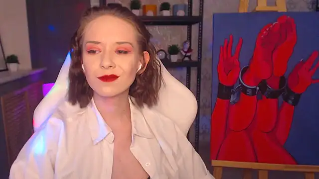 Snapshot of FascinatingEyess chatting on 01-19-25, 02:15 FascinatingEyess online show from 01-19-25, 02:15