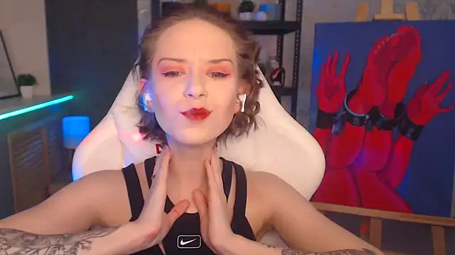 Snapshot of FascinatingEyess chatting on 02-15-25, 01:42 FascinatingEyess online show from 02-15-25, 01:42