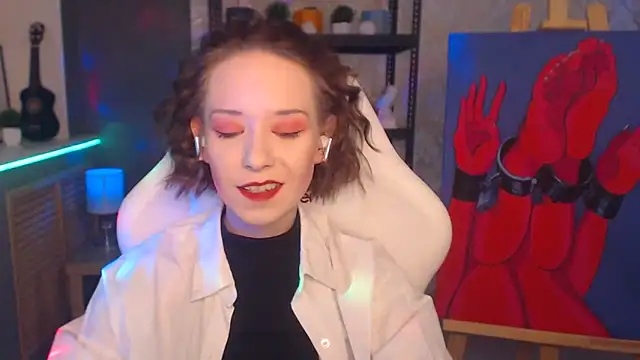 Snapshot of FascinatingEyess chatting on 02-25-25, 06:36 FascinatingEyess online show from 02-25-25, 06:36