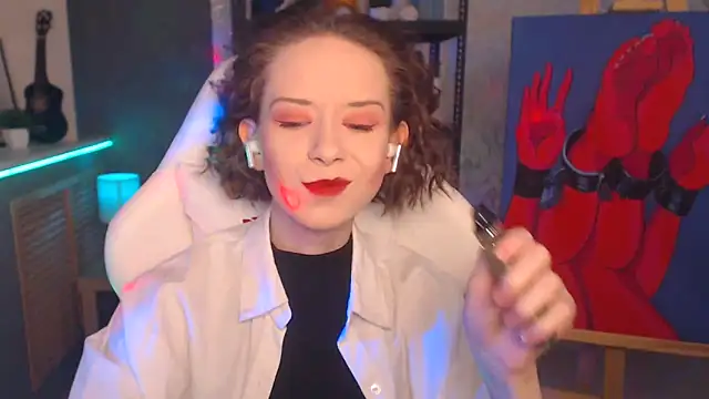 Snapshot of FascinatingEyess chatting on 03-02-25, 03:13 FascinatingEyess online show from 03-02-25, 03:13