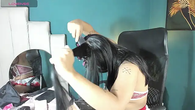 yossi peach cute online show from 11-24-25, 08:08