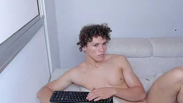 Snapshot of laurent_nova chatting on 02-22-25, 10:09 laurent nova online show from 02-22-25, 10:09