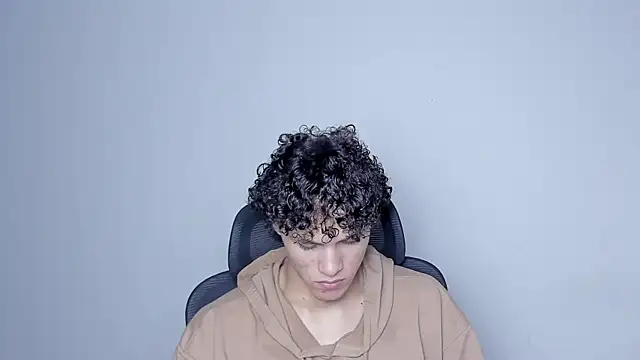 Snapshot of laurent_nova chatting on 11-14-25, 09:08 laurent nova online show from 11-14-25, 09:08