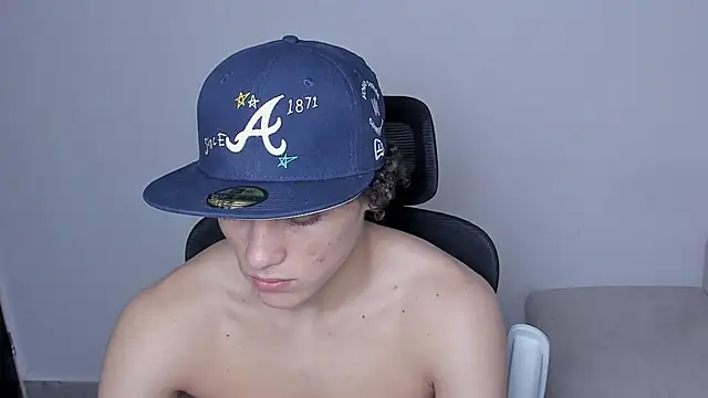 Snapshot of laurent_nova chatting on 12-01-25, 08:14 laurent nova online show from 12-01-25, 08:14