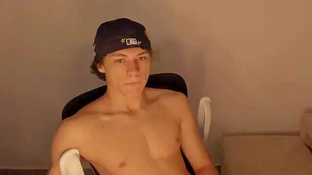 laurent nova online show from 12-21-25, 04:41