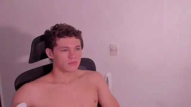 laurent nova online show from 04-08-26, 03:56