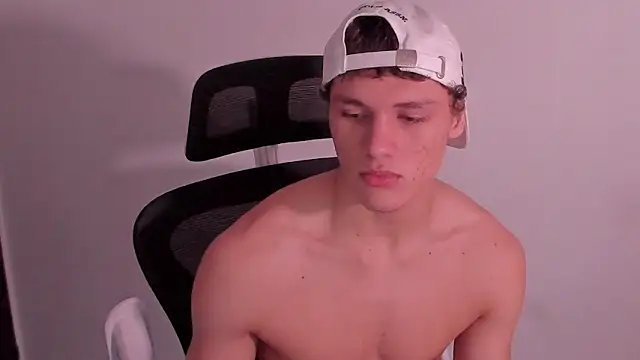 laurent nova online show from 04-10-26, 07:29