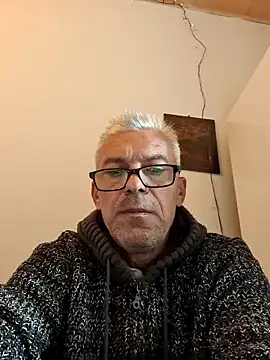 Picolo4111 online show from 10-19-25, 07:09