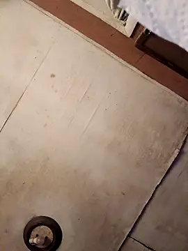 Snapshot of brownfeet chatting on 10-26-25, 06:41 brownfeet online show from 10-26-25, 06:41