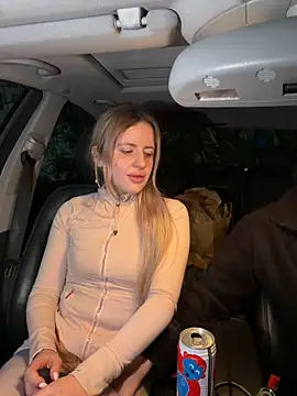 Holly-Glamour online show from 05-01-26, 12:04