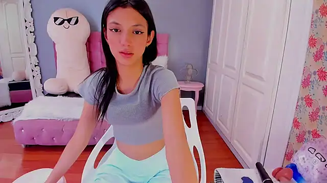 Iris Stone  online show from 01-13-25, 04:41