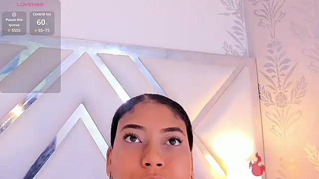 Snapshot of belacampbell chatting on 02-07-25, 07:49 belacampbell online show from 02-07-25, 07:49