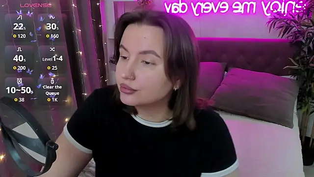 FeralPeach online show from 11-05-25, 06:57