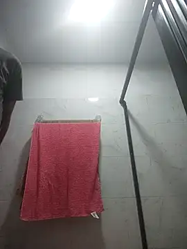 719610 online show from 12-21-25, 10:06