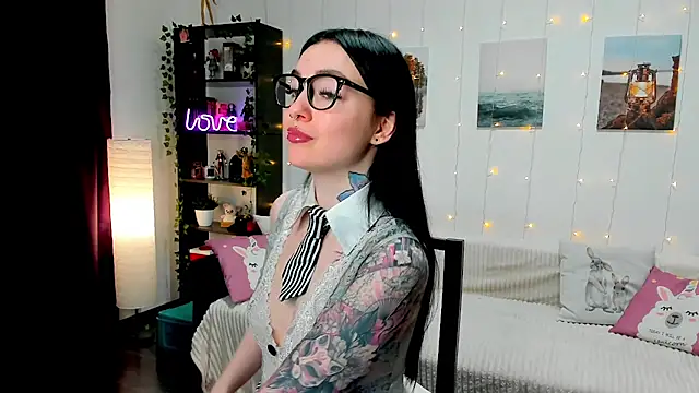 Magic Allie online show from 02-19-25, 08:20