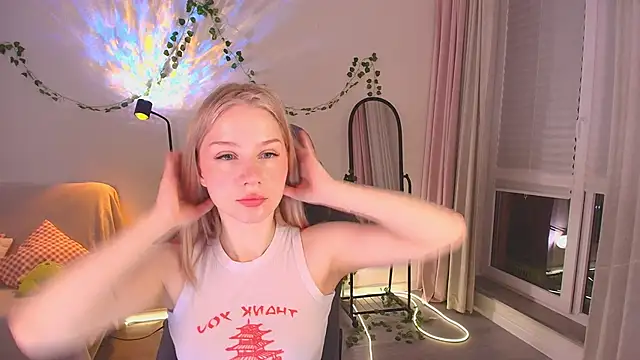 Eva Davi online show from 11-05-25, 02:22