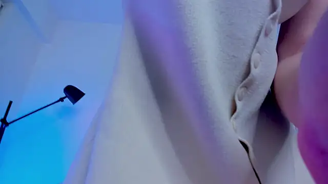 Mia Madden online show from 02-16-26, 02:18