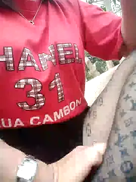 Snapshot of Rose_DiDi chatting on 02-10-25, 06:42 Rose DiDi online show from 02-10-25, 06:42