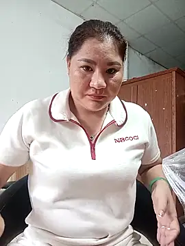 Snapshot of Rose_DiDi chatting on 09-10-25, 12:54 Rose DiDi online show from 09-10-25, 12:54