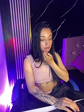 Ady 18 online show from 11-21-25, 08:18