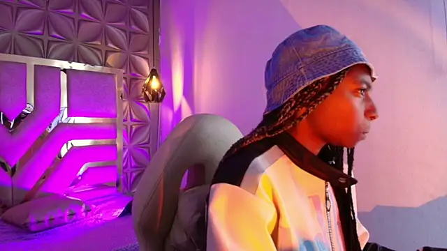 Queen perla  online show from 02-14-26, 12:02